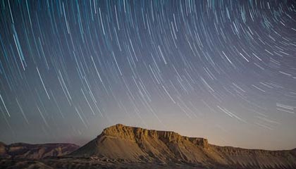 米兰体育官方网站APP下载-欧洲足坛转会新风向：超级巨星纷纷加盟豪门，欧洲足坛转会汇总