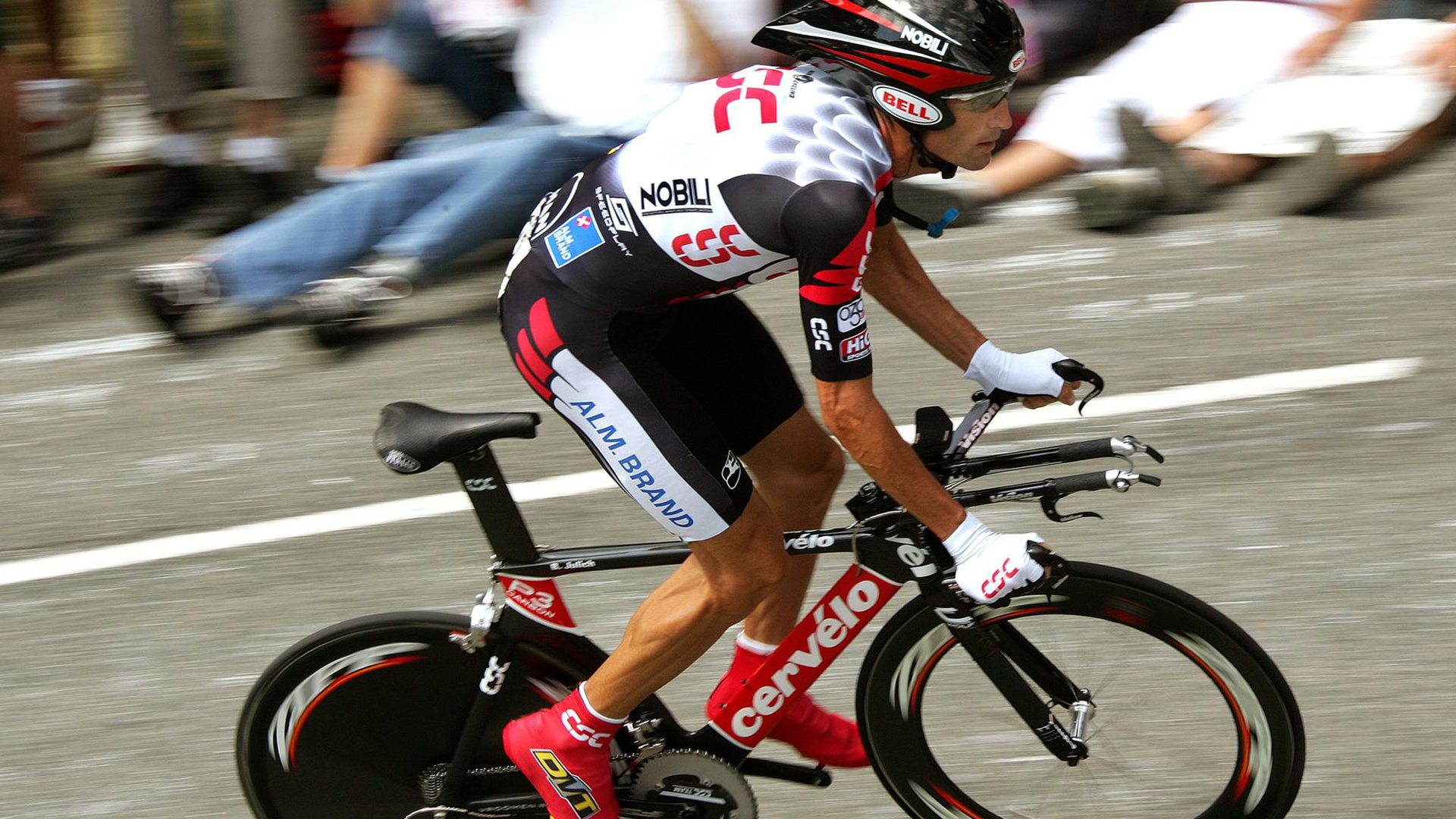 中小学体育课教学内容创新策略，小学体育课堂教学实践的创新